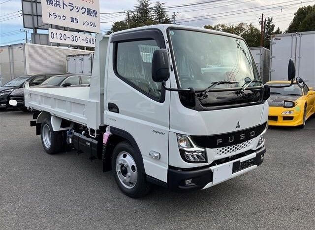 2025 MITSUBISHI CANTER full