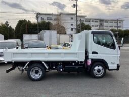2025 MITSUBISHI CANTER full