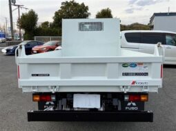 2025 MITSUBISHI CANTER full