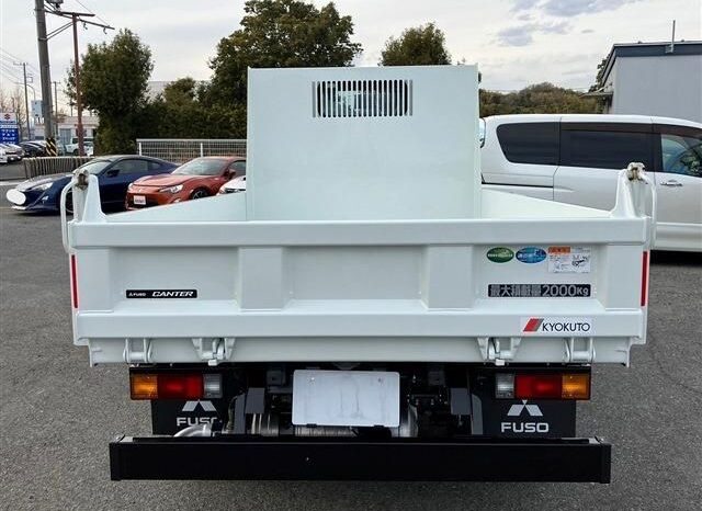 2025 MITSUBISHI CANTER full