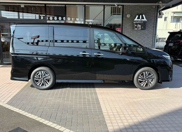 2025 NISSAN SERENA e−POWER full